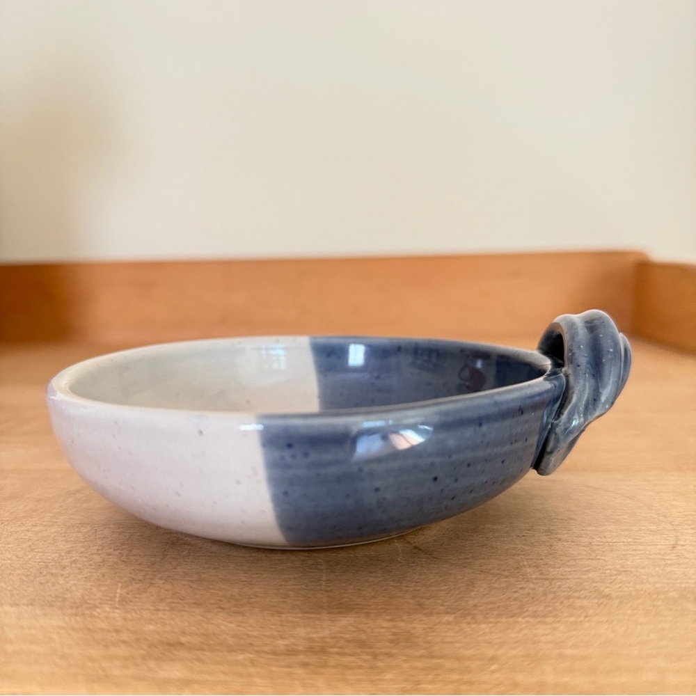 Follette Blue & Gray Glazed Pottery Bowl With Handle Artist Signed 5" Round - Picture 6 of 9